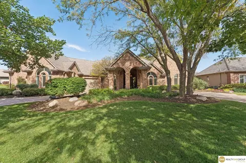 1611 S 186 Cir, Omaha, NE 68130