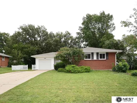 4040 S 37th St, Lincoln, NE 68506