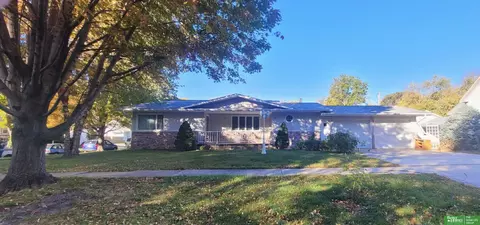 707 N Beaver Ave, York, NE 68467