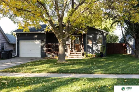 1721 N Platte Ave, York, NE 68467