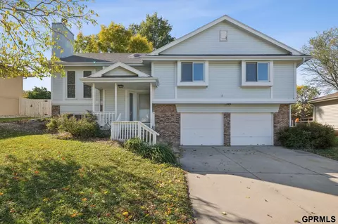 7820 S 70th St, La Vista, NE 68128