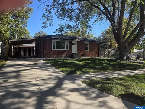 2000 N 53rd St, Lincoln, NE 68504