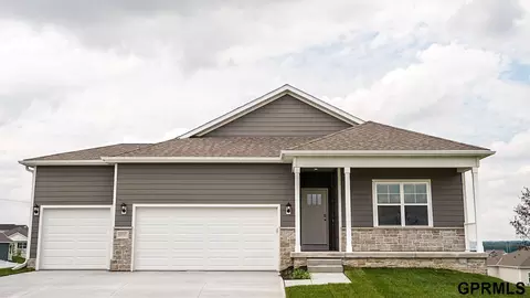 13002 S 66th Ave, Papillion, NE 68133