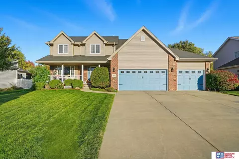 6144 S 93rd St, Lincoln, NE 68526