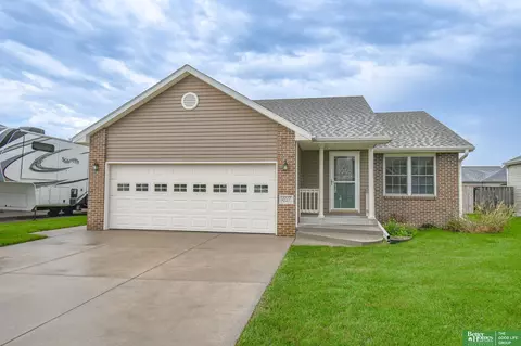 2117 N 1st St, Seward, NE 68434