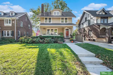 3563 Woolworth Ave, Omaha, NE 68105