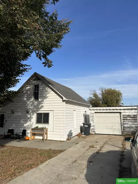 209 E Grove St, Bancroft, NE 68004