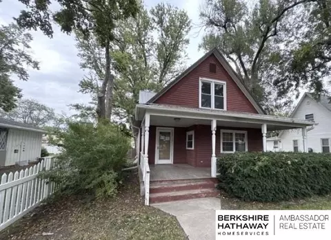420 Eads Ave, Hebron, NE 68370