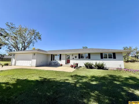 71065 571 Ave, Fairbury, NE 68352