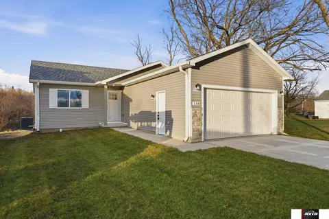 118 W 1st St, Valparaiso, NE 68065
