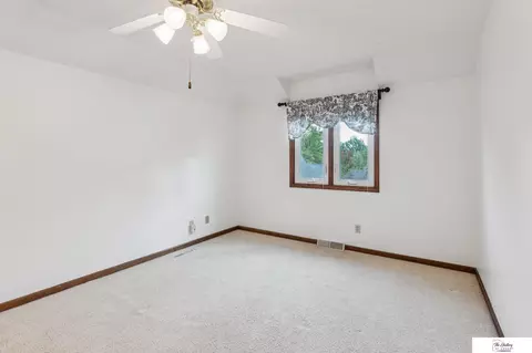 16326 Wright Cir, Omaha, NE 68130 photo 31