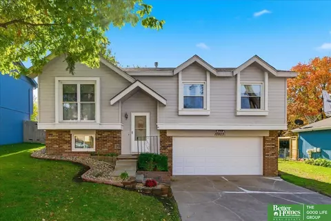 12823 Olive St, Omaha, NE 68138