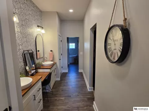 Entry Way - 2365 County Rd N, Malmo, NE 68040 photo 3 of 4