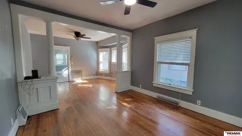 Living - 532 S 26th St, Lincoln, NE 68510 photo 1 of 4