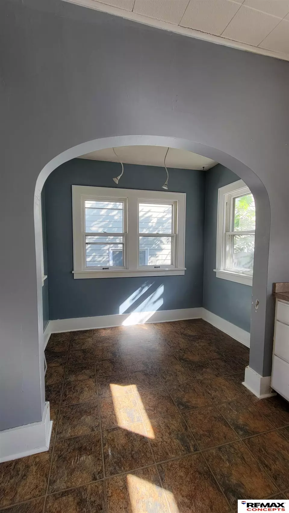 Dining - 532 S 26th St, Lincoln, NE 68510 photo 4 of 4