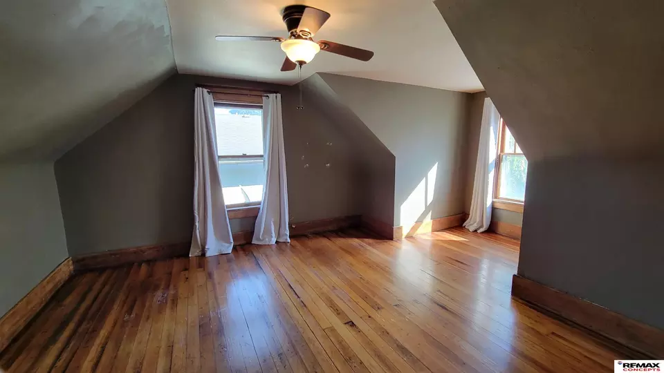 Bedroom - 532 S 26th St, Lincoln, NE 68510 photo 5 of 7