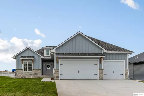 1148 S 8th St, Ashland, NE 68003