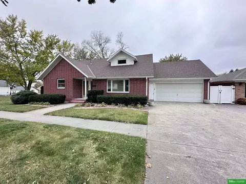 519 S Niphon St, West Point, NE 68788