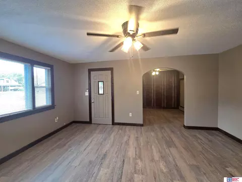 Living - 716 Millikin, Beatrice, NE 68310 photo 3 of 5