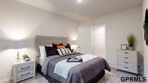 Bedroom - 16418 Willit St, Bennington, NE 68007 photo 6 of 6