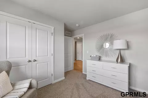 Bedroom - 16417 Willit St, Bennington, NE 68007 photo 7 of 10