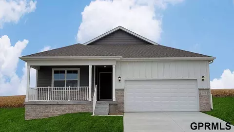 16414 Willit St, Bennington, NE 68007