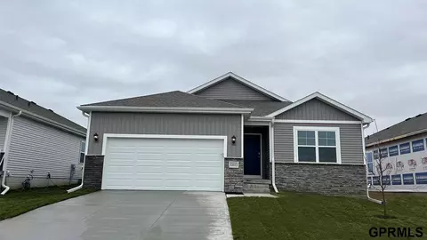 16422 Willit St, Bennington, NE 68007