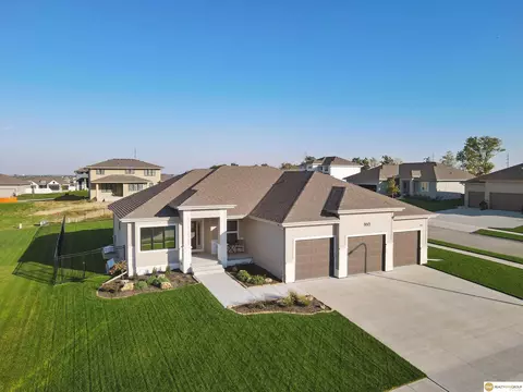 11613 S 116th St, Papillion, NE 68046