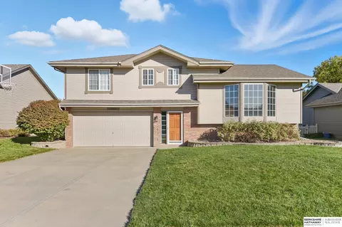 12611 S 218th Ave, Gretna, NE 68028