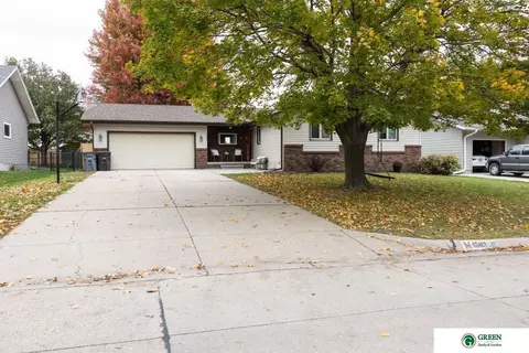 1503 Meadow Ln, York, NE 68467