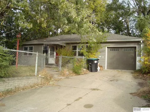 4909 N 60th St, Omaha, NE 68104