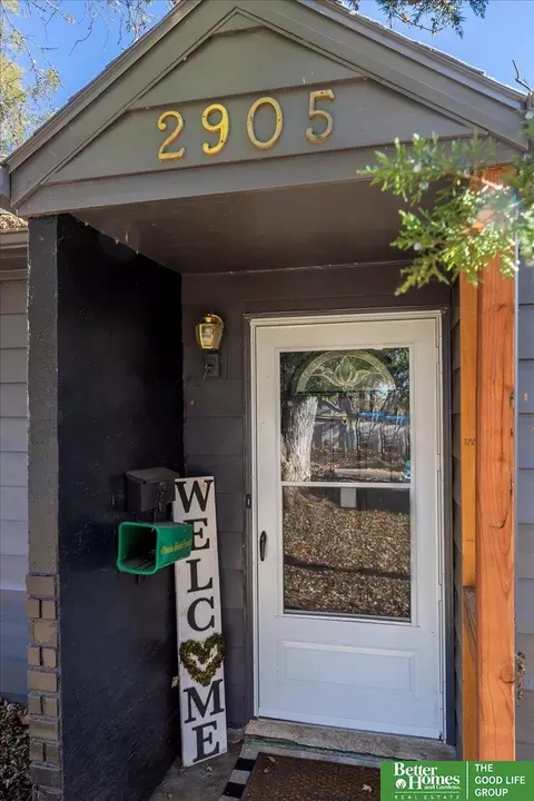 Exterior - 2905 Wayne St, Bellevue, NE 68005 photo 2 of 5