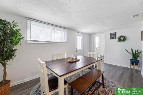 Dining - 2905 Wayne St, Bellevue, NE 68005 photo 1 of 1