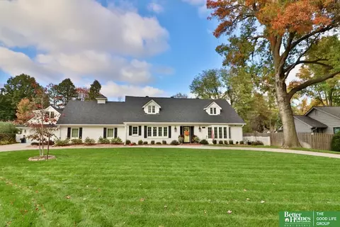 9462 Dewey Cir, Omaha, NE 68114