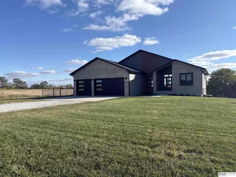 9929 Apollo Dr, Denton, NE 68339