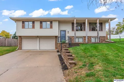 13117 Edna St, Omaha, NE 68138