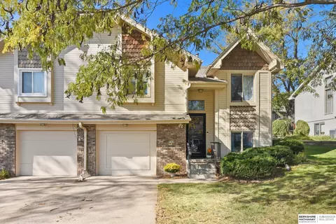 3368 S 133rd St, Omaha, NE 68144