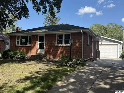 2640 S 53rd St, Lincoln, NE 68506