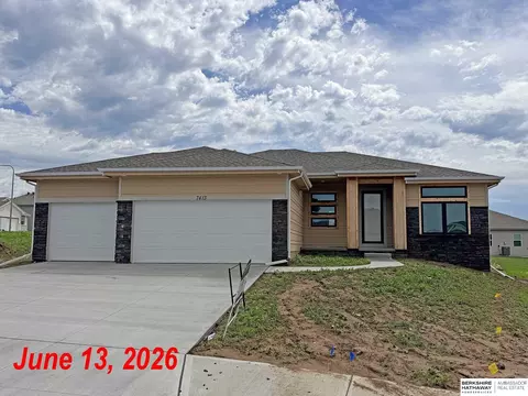 7413 N 176th Ave, Bennington, NE 68007
