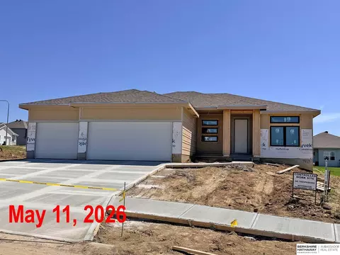 7413 N 176th Ave, Bennington, NE 68007