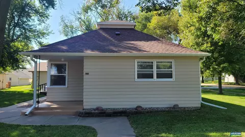752 S Pine St, Valparaiso, NE 68065