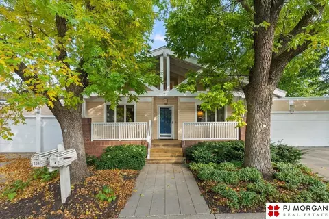 205 N 127th Plz, Omaha, NE 68154