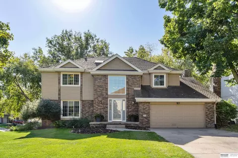 16555 Hascall St, Omaha, NE 68130