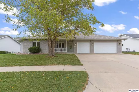 2039 Soren Dr, Blair, NE 68008