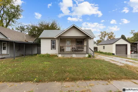 204 W Alexander St, Valley, NE 68064