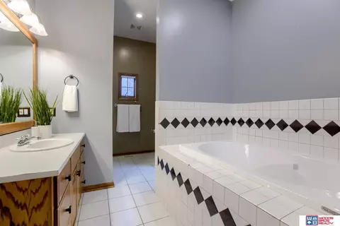 Bath - 4701 Quarry Ledge Rd, Roca, NE 68430 photo 2 of 6