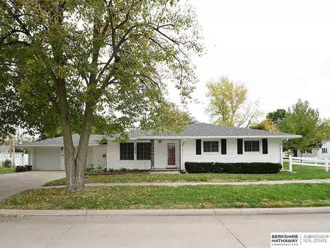 505 S Mayne St, Valley, NE 68064