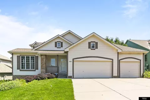 549 S 188th Avenue Cir, Elkhorn, NE 68022