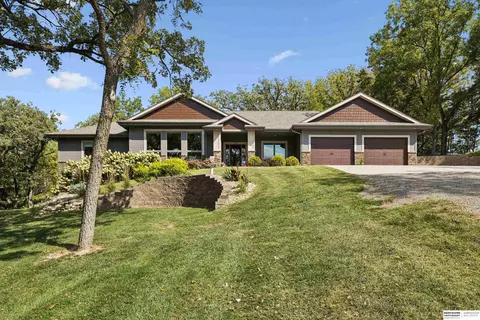 3360 La Platte Rd, Bellevue, NE 68123