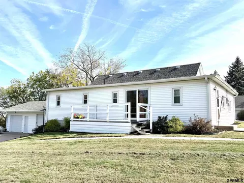613 4th Ter, Nebraska City, NE 68410